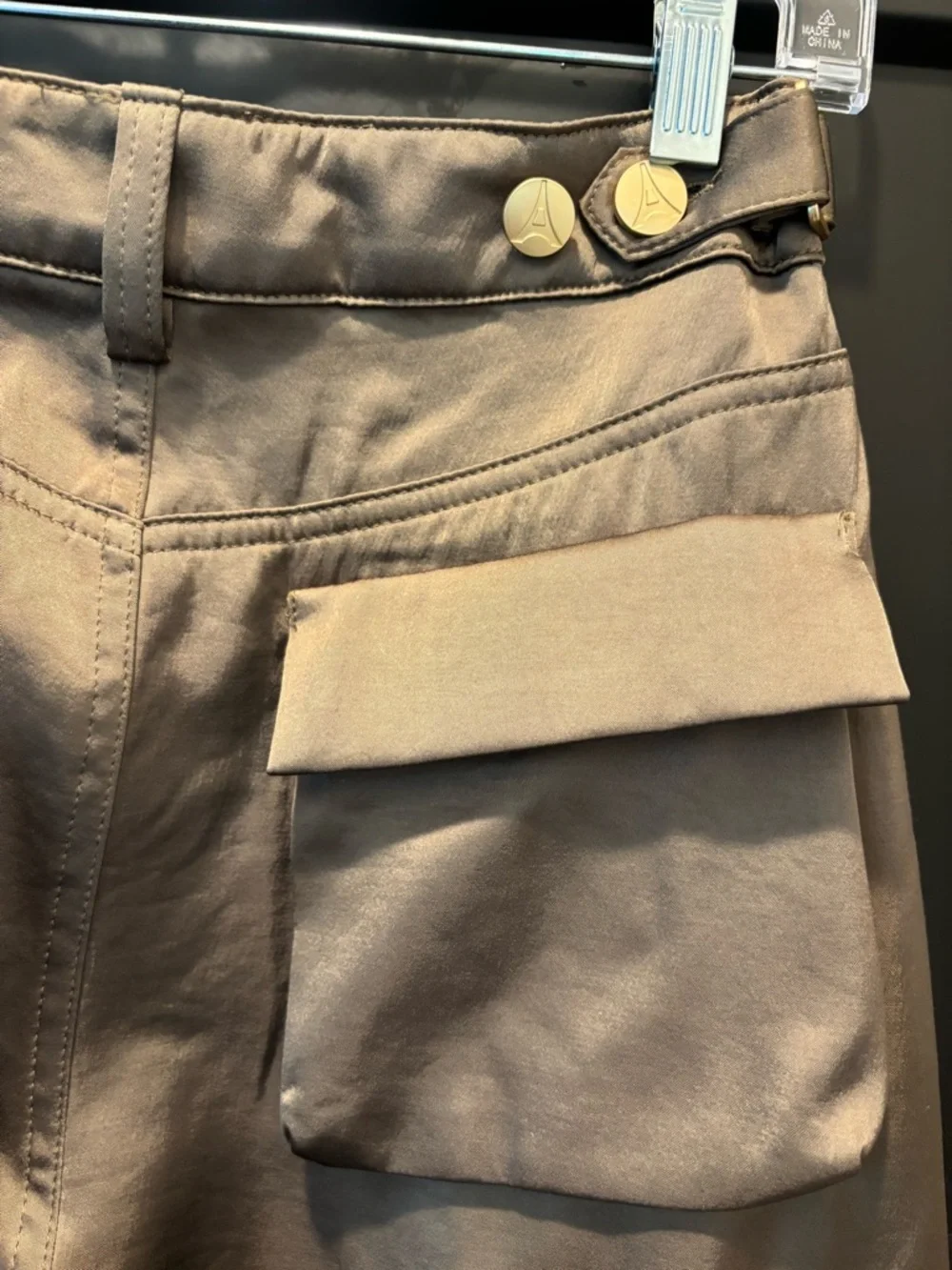 Maniere De Voir Emilie Satin High Waisted Cargo Pants Dark Olive Wide Leg Zip 0 - Picture 13 of 17